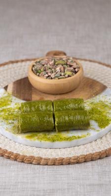 Antep Fıstıklı Dolama Baklava Özel Hediye Kutulu 800 G