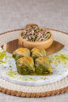 Antep Fıstıklı Midye Baklava Özel Hediye Kutulu 850 G