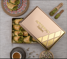 Antep Fıstıklı Şöbiyet Baklava Özel Hediye Kutulu 950 G