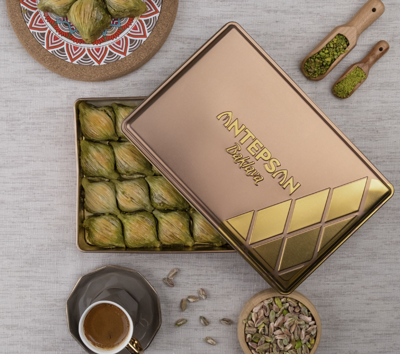 Antep Fıstıklı Midye Baklava Özel Hediye Kutulu 850 G