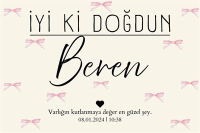 Kişiselleştirilebilir Kurdele Detaylı Doğum Günü Duvar Örtüsü