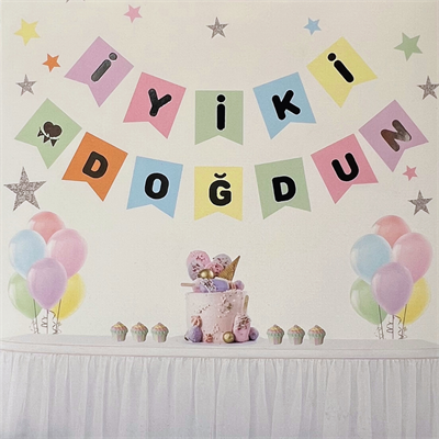 Makaron Zemin Gümüş Varaklı İyi Ki Doğdun Banner