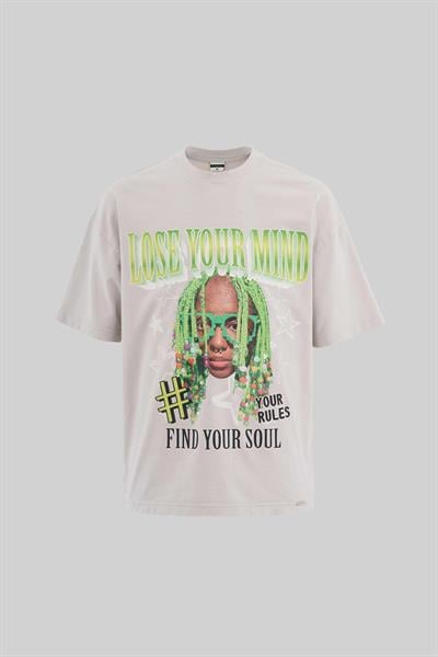 Erkek Graphic And Slogan Printed Yikamali Oversize Tişört
