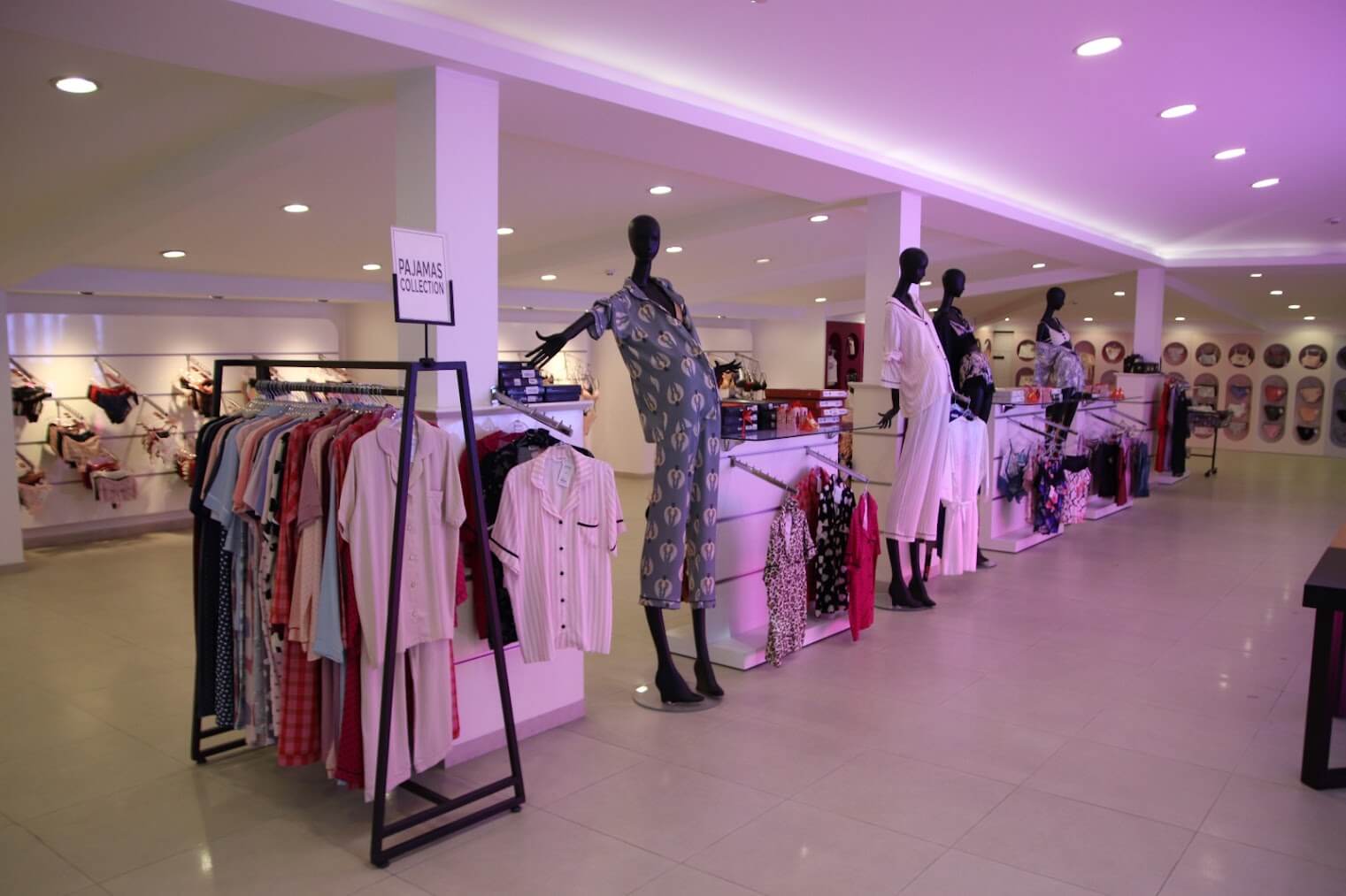 Kozabiat Showroom Entrance