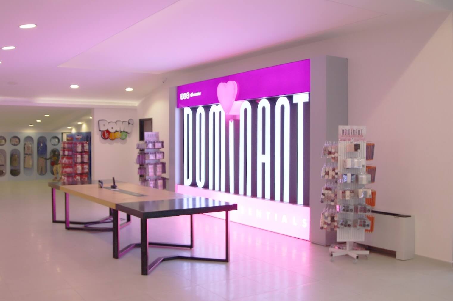 Dominant showroom