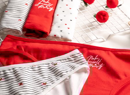 ملابس داخلية