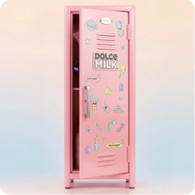 Pembe okul dolabı
