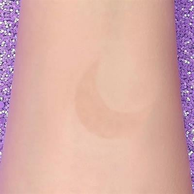 Lip oil SAKURA KISS  softdivalution 001  Wisp  5 ml