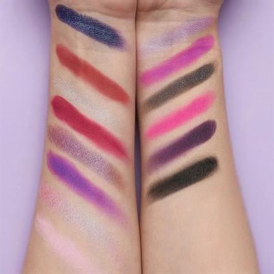 ROWDY FREE SPIRIT  cuteadventure eyeshadow palette 21g