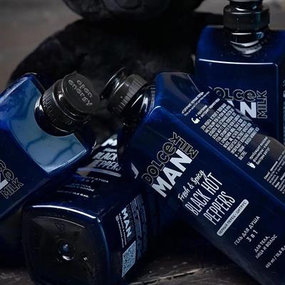 Shower gel 3 in 1  HOT BLACK PEPPERS  bottle blue 460 ml MAN