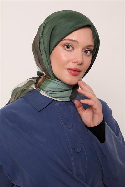 Floral Eşarp | Nil Yeşili Parıltısı