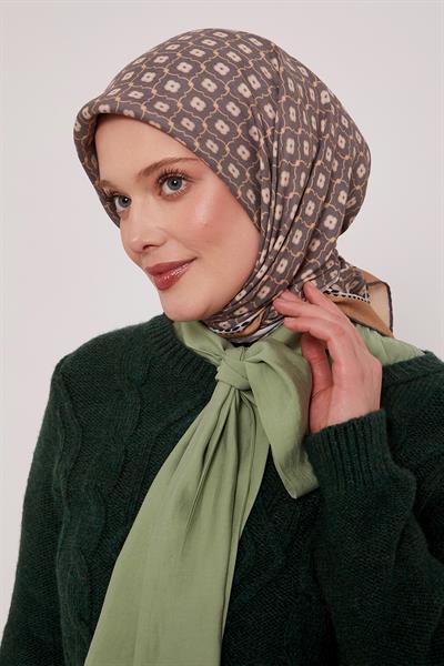 Oscar Eşarp | Altın Kehribar