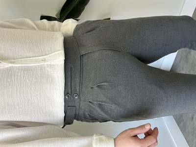 Kemer Detaylı Kumaş Pantolon Gri