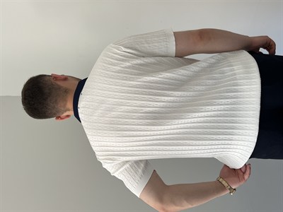 Premium Dokulu Hemşire Yaka Triko Tişört Beyaz