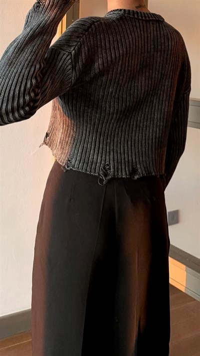 Gri Yıkama Crop Kazak