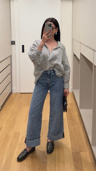 Paçası Kıvrık Denim Jean