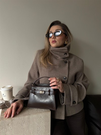 Acı Kahve Kilit Detaylı Çapraz Askılı Jesica Çanta