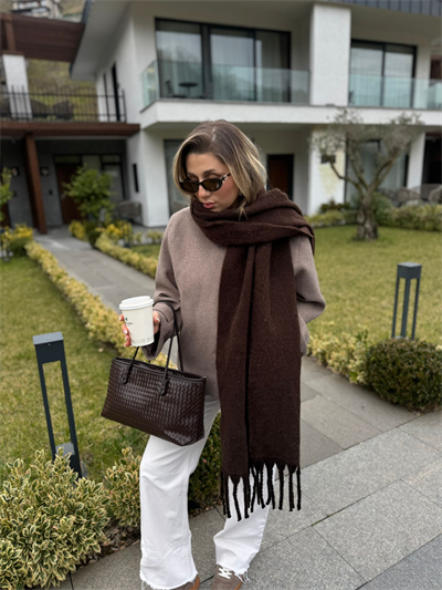 Acı Kahve Yün Atkı