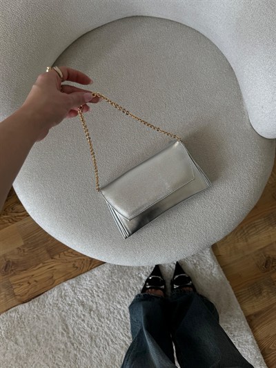 Gümüş Clutch Zincirli Nicole Çanta