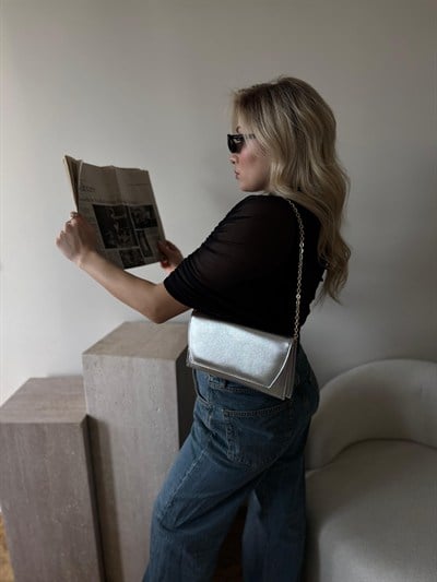 Gümüş Clutch Zincirli Nicole Çanta