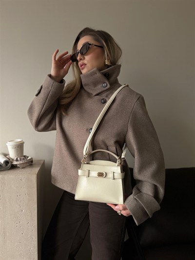 Krem Kilit Detaylı Çapraz Askılı Jesica Çanta