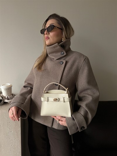 Krem Kilit Detaylı Çapraz Askılı Jesica Çanta