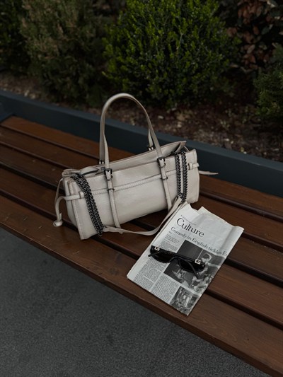 Krem Zincirli Mathilda Geniş Omuz Çanta