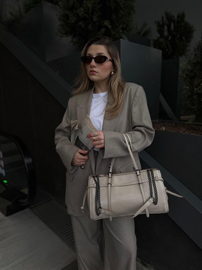Krem Zincirli Mathilda Geniş Omuz Çanta