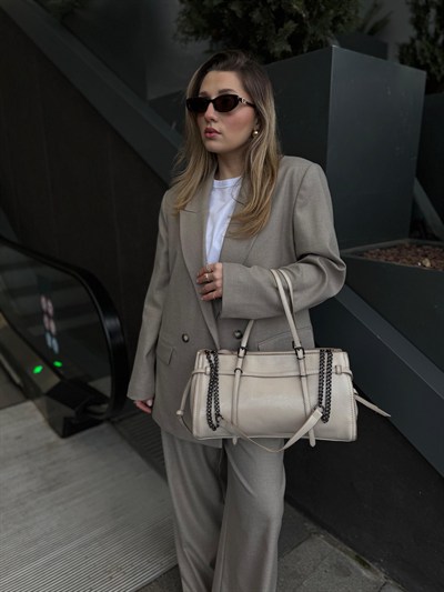 Krem Zincirli Mathilda Geniş Omuz Çanta