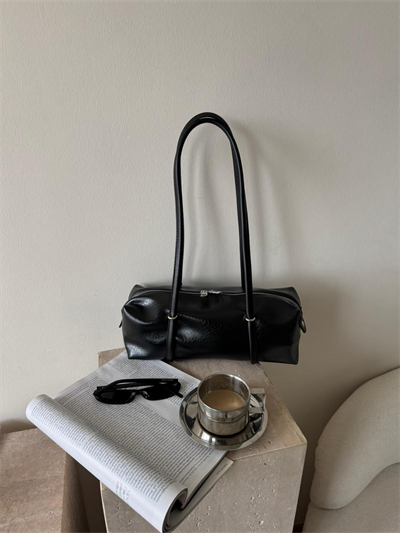 Siyah Baget Olivia Çanta