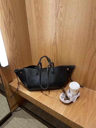 Siyah Polene Geniş Omuz Çantası