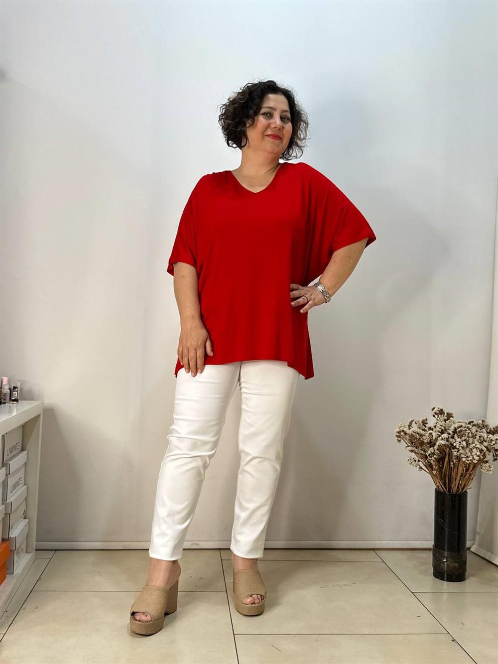 Büyük Beden V Yaka Oversize Viskon Penye Bluz Kırmızı