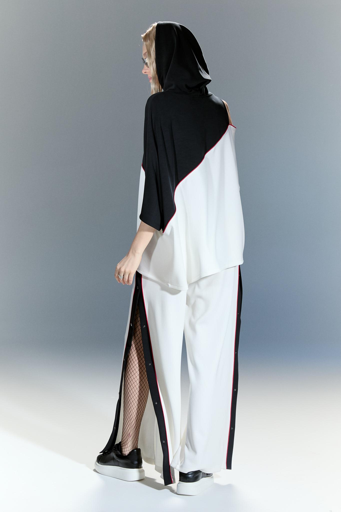 Tek Omzu Açık Kapüşonlu Oversize Bluz · 2