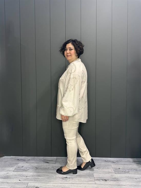Kabartma Kalp Desenli İthal Gömlek Taş