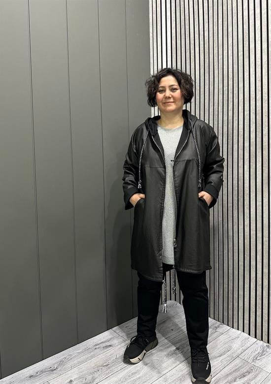 Kapüşonlu Deri Görünümlü Trenç Siyah