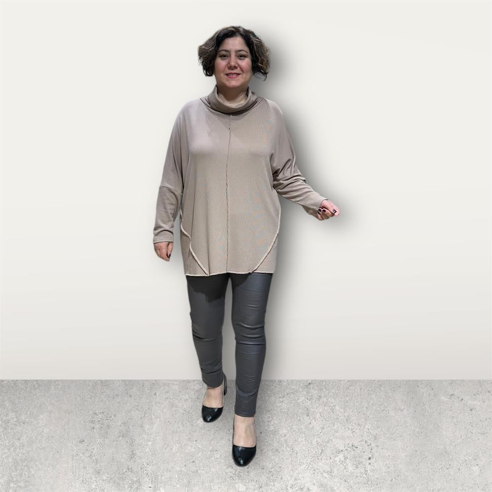 Önü Ters Dikişli Degaje Bluz Vizon
