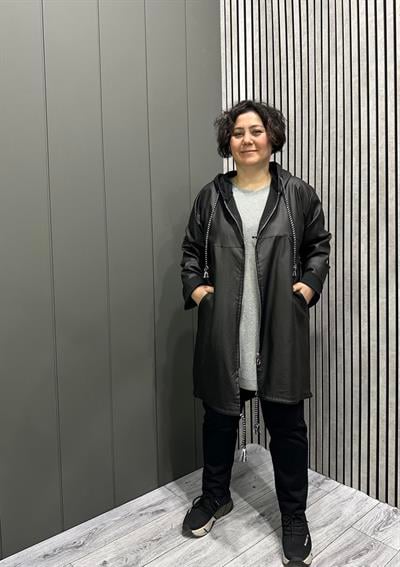 Kapüşonlu Deri Görünümlü Trenç Siyah