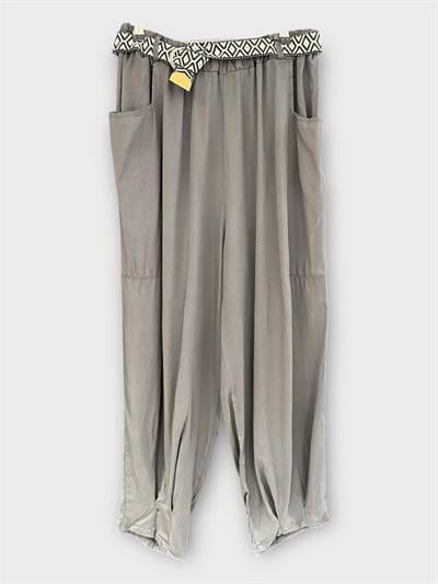 Tencel Kumaş Bilek Boy Pantolon