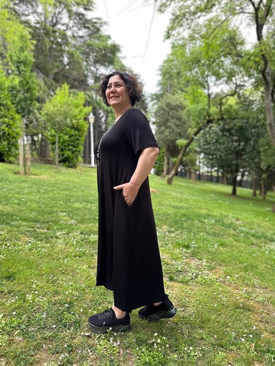 V Yaka Likralı Viskon Elbise Siyah