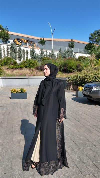 Güpürlü şalıyla takım abaya