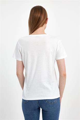 Kısa Kol Omuzları Düğmeli Beyaz T-shirt