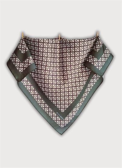 DENGE KOLEKSİYONU OSMANLI GEOMETRİK DESENLİ HAKİ TWİLL SATEN FULAR