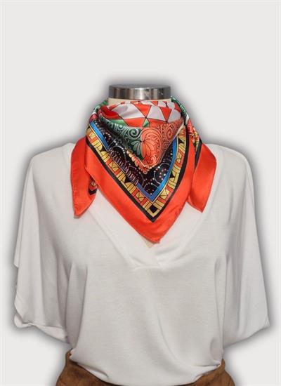 YANTRA DESENLİ SATEN FULAR