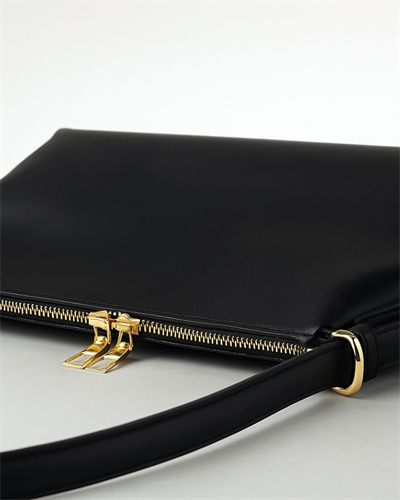 Liora Siyah Omuz Çantası