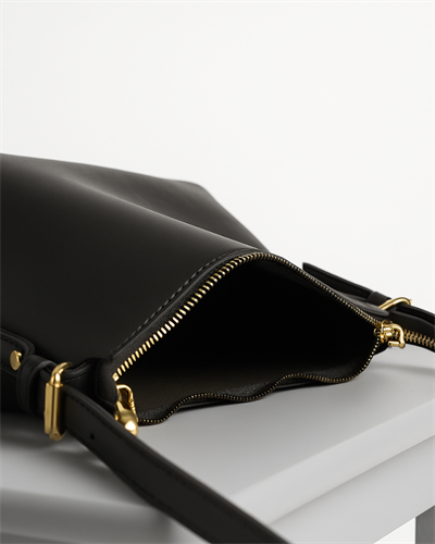 Liora Siyah Omuz Çantası