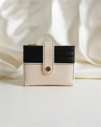 Sira Kartlık Detaylı Hasır Cüzdan