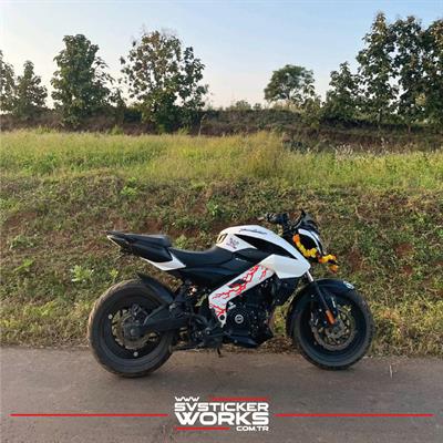 Bajaj NS200 Sticker Orta Şase Şimşek Yıldırım Sticker Deseni Dekor Sticker