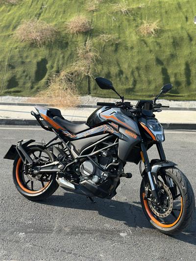 Cfmoto 250NK Sticker Orta Şase Şimşek Yıldırım Sticker Deseni Dekor Sticker