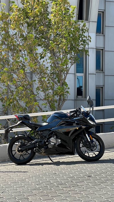 CFMOTO 250SR PARLAK SİYAH KAPLAMA CAST FOLYO 