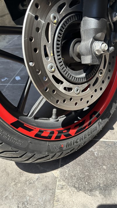 HONDA FORZA YARIM JANT KAPLAMA FORZA YAZILI ETİKET STICKER MODELİ